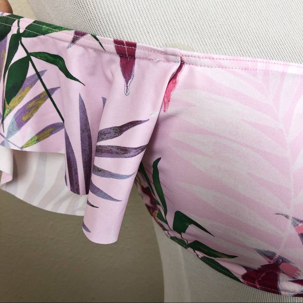 ✖️SOLD✖️•BAR III• NWOT Palm Reader Ruffle Sleeve Bikini Top - Picture 4 of 11